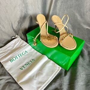 New Bottega Veneta Tan Women's Sandals